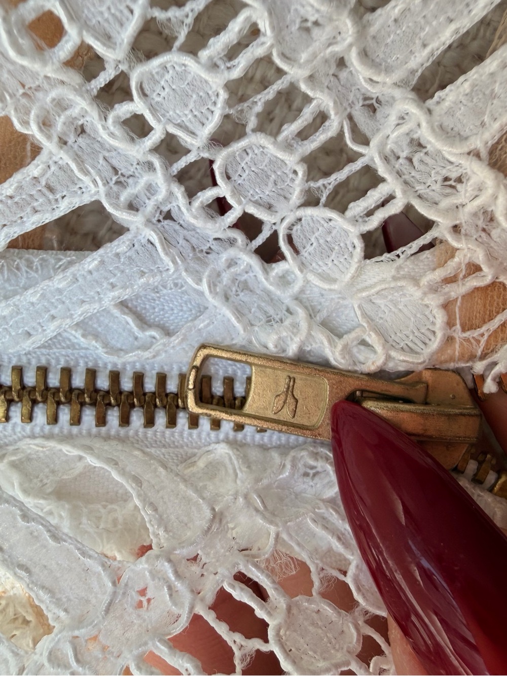 White Lace + Fringe-Sleeve Crop Top - The Dolls House Fashion Size XS WORN 1X - Picture 9 of 9